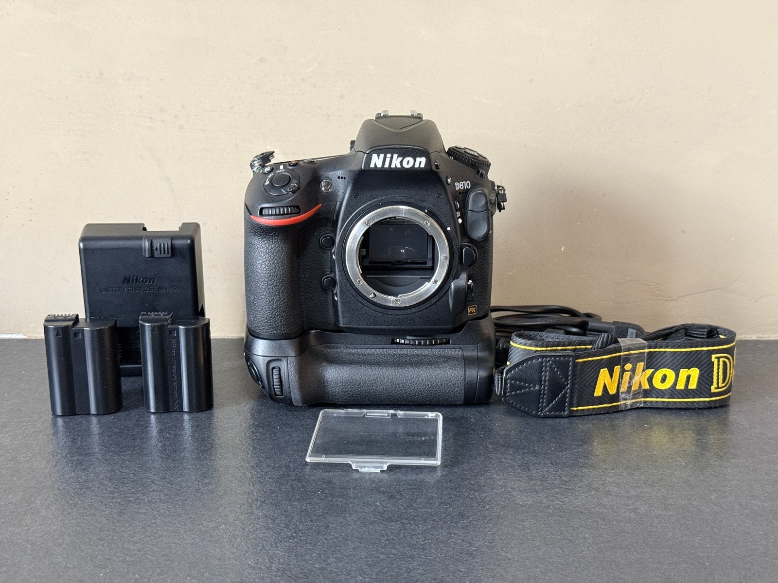 Nikon D810 + MB-D12 Grip - Nieuwstaat - 7500 clicks, TV, Hi-fi & Vidéo, Appareils photo numériques, Sans zoom optique, Enlèvement ou Envoi