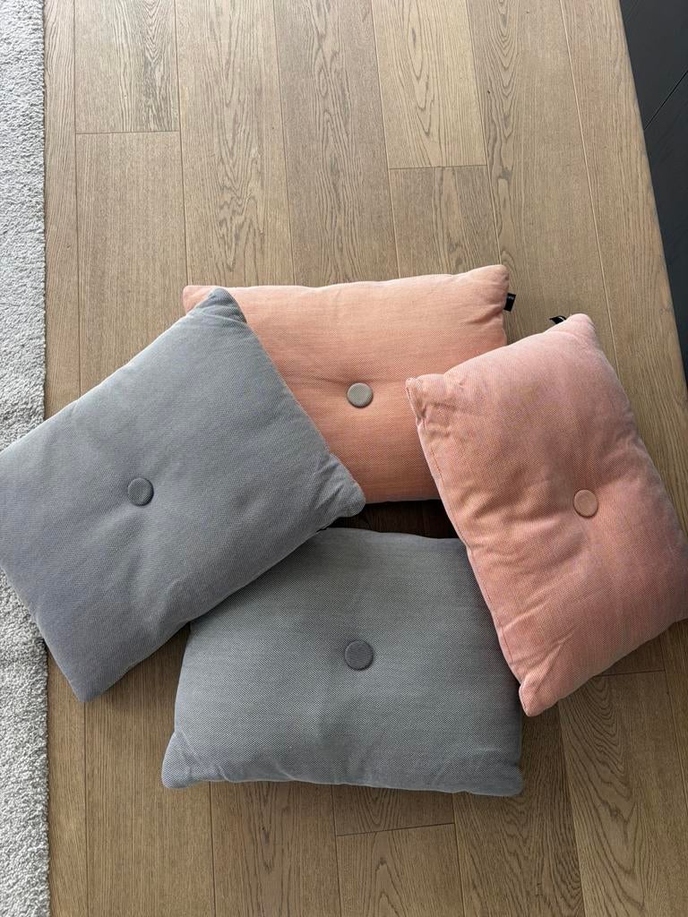 Kussens HAY dot, Huis en Inrichting, Ophalen, Zo goed als nieuw, Roze