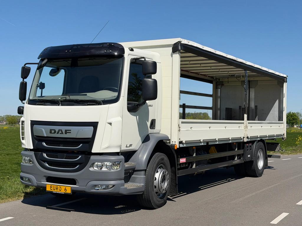 DAF DAF LF320.19 LF320.19 EURO6. 2021 Schuifzeil als in NIEU, Auto's, Gebruikt, Euro 6, 7860 kg, 235 kW