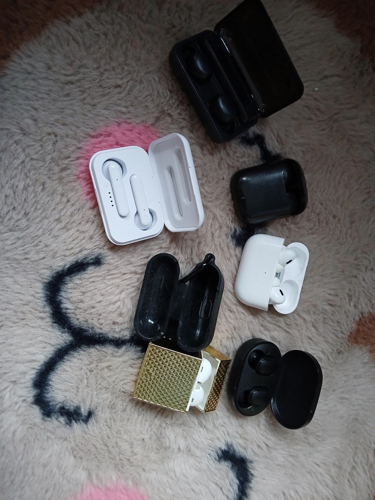 lot d'airpods, Télécoms, Enlèvement ou Envoi, Apple, Utilisé, Autres couleurs