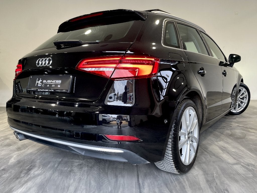 Audi A3 35TDi/ SPORTBACK/ PACK SPORT/ S-TRONIC/ TOIT OUVRANT, Cuir, Achat, Entreprise, 1968 cm³