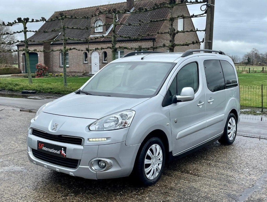 ️♿️️Peugeot Partner 1.6HDI Rolstoel Invalide Handicapé TPMR, Auto's, Euro 5, Monovolume, Bedrijf, Te koop