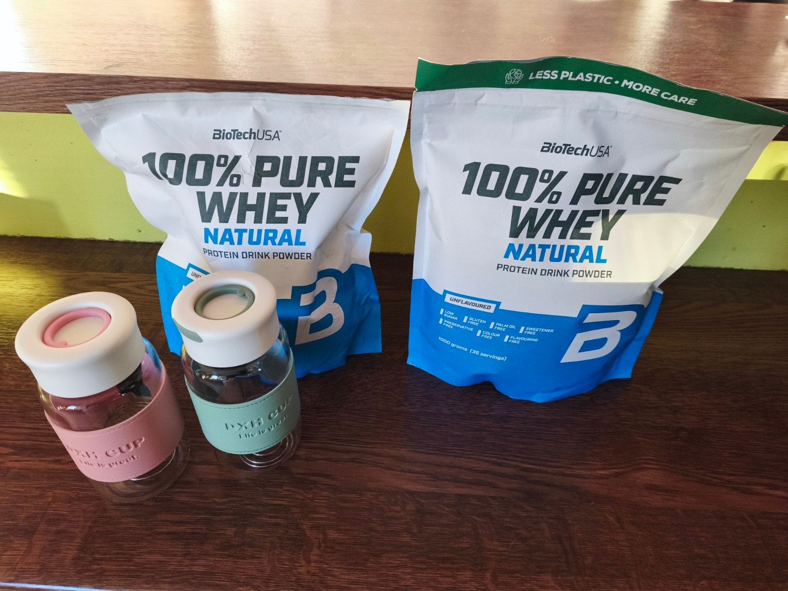 2 Sachets Protéine Pure Whey Natural BioTechUSA + 2 Shakers., Ophalen, Nieuw, Poeder of Drank