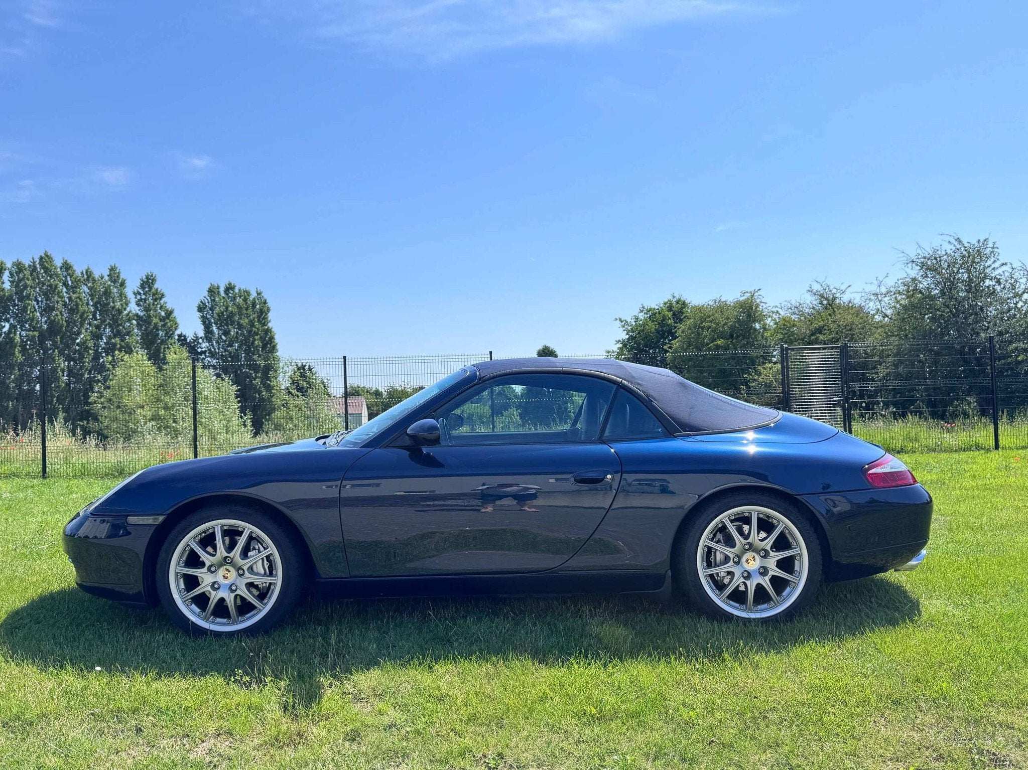 Porsche 911 996 911 996 3.4i CARRERA 4 Tiptronic S 300 CV NE, Autos, Cuir, Entreprise, https://public.car-pass.be/vhr/cfe9d750-8b76-4850-8ff4-20b553907cb3