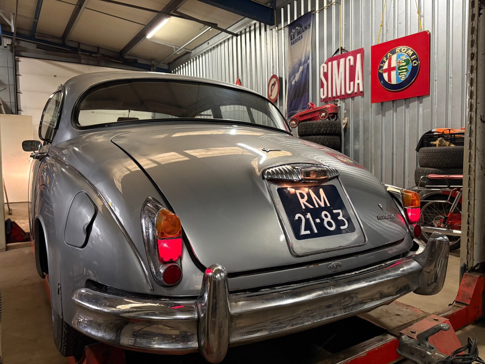 Daimler 250 V8 1963 LHD met werk, Auto's, Automaat, 4 deurs, Achterwielaandrijving, Leder