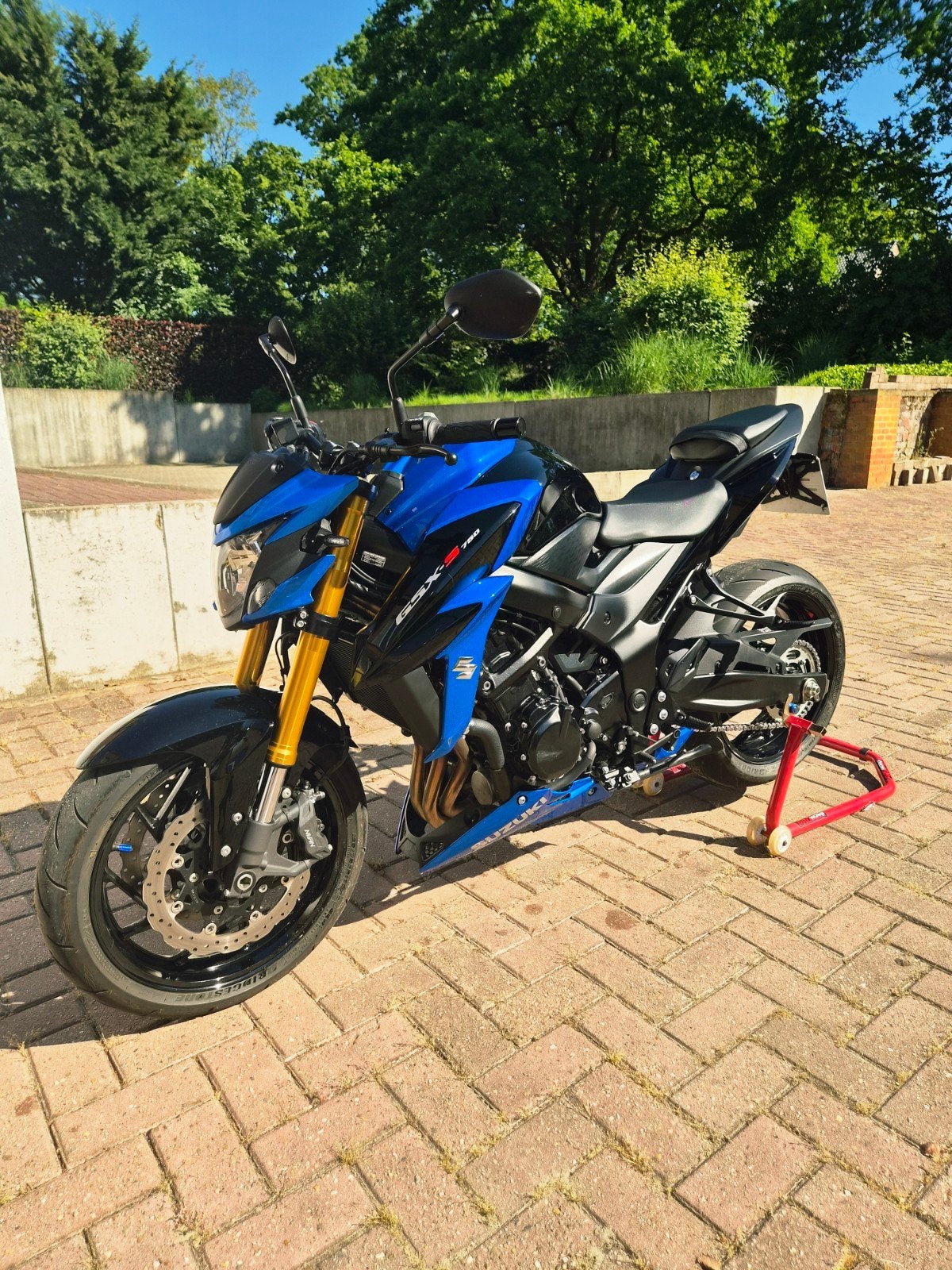 suzuki gsxs 750, Particulier
