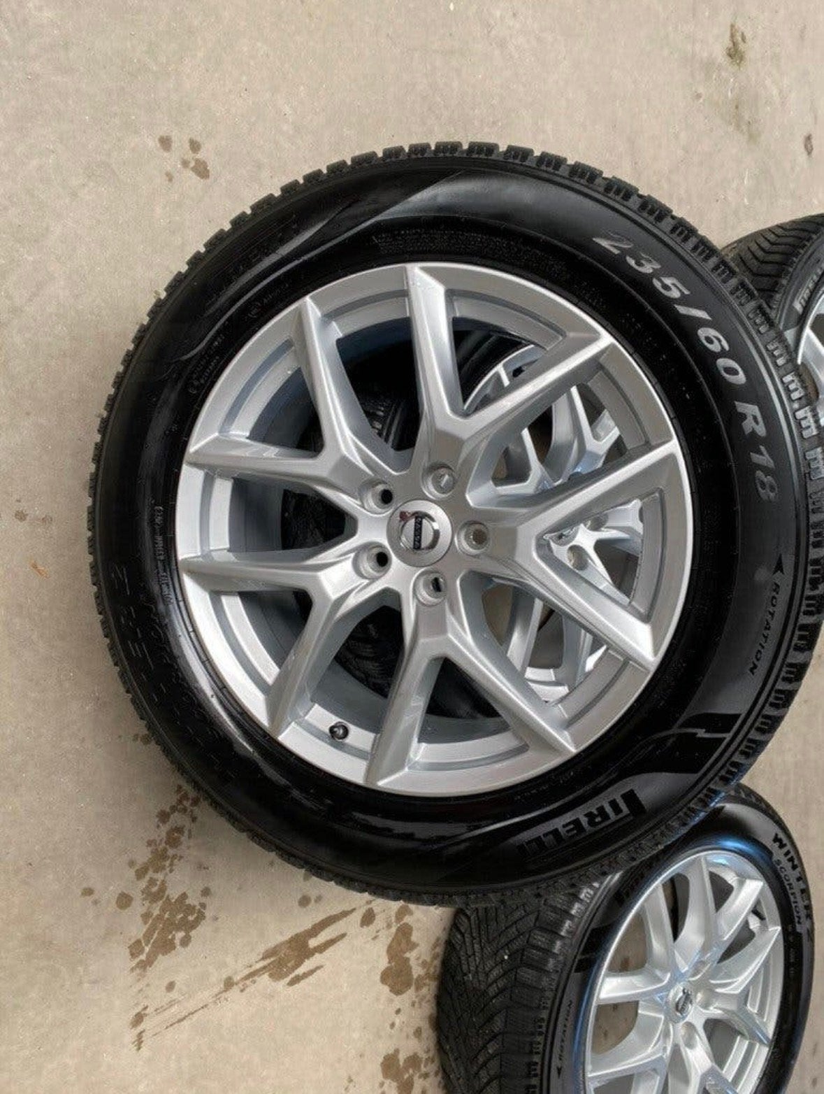 Winterset Volvo XC60, Auto-onderdelen, Ophalen, 18 inch, Banden en Velgen, Winterbanden