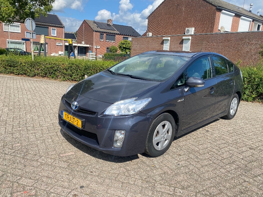 Toyota Prius 1.8 Comfort, Auto's, Automaat, 4 cilinders, Bedrijf, Grijs
