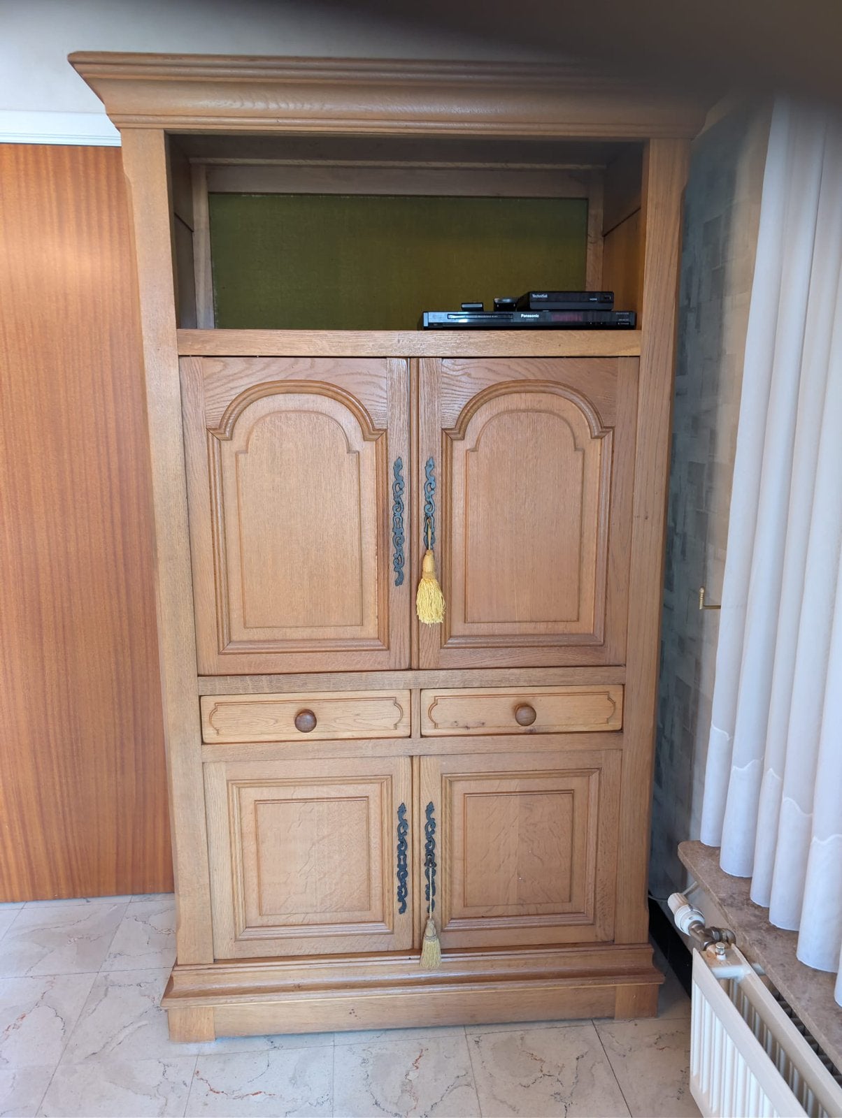 TV kast, Huis en Inrichting, Ophalen, Zo goed als nieuw