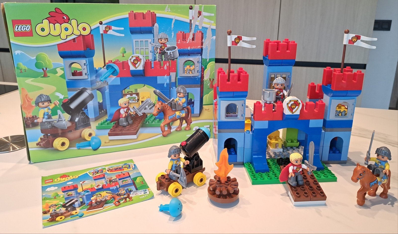 Lego Duplo 10577 Groot ridderkasteel - volledig + doos, Ophalen of Verzenden, Duplo