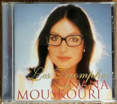 NANA MOUSKOURI – Les Triomphes de Nana Mouskouri – CD, Pop, Ophalen of Verzenden, Zo goed als nieuw, Inclusief boekje