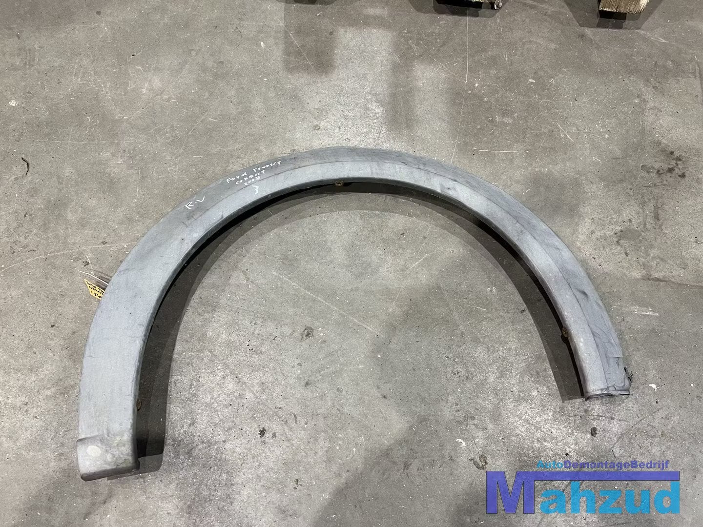 FORD TRANSIT CONNECT Rechts voor sierstrip striprand 02-12, Info@ford.com, Droite, Ford Motor Company, American Road 1
48126  Dearborn