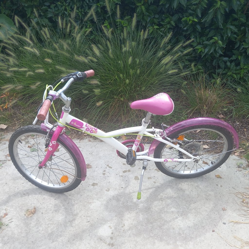 B twin meisjesfiets 20 inch, Fietsen en Brommers, Fietsen | Meisjes, Ophalen, Gebruikt, Velgrem, B-TWIN
