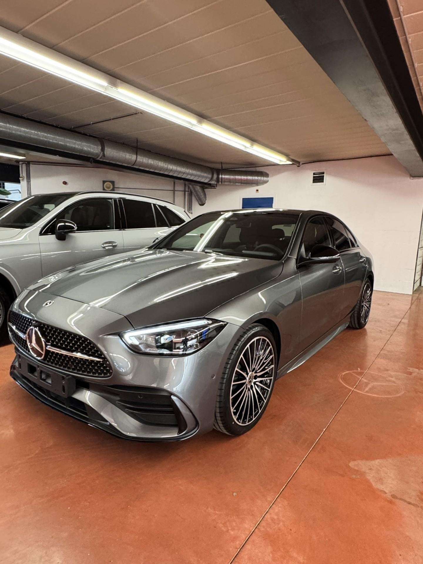 Mercedes-Benz C-Klasse Berline C 180 Star Edition, Autos, Neuf, Argent ou Gris, Achat, 1800 kg