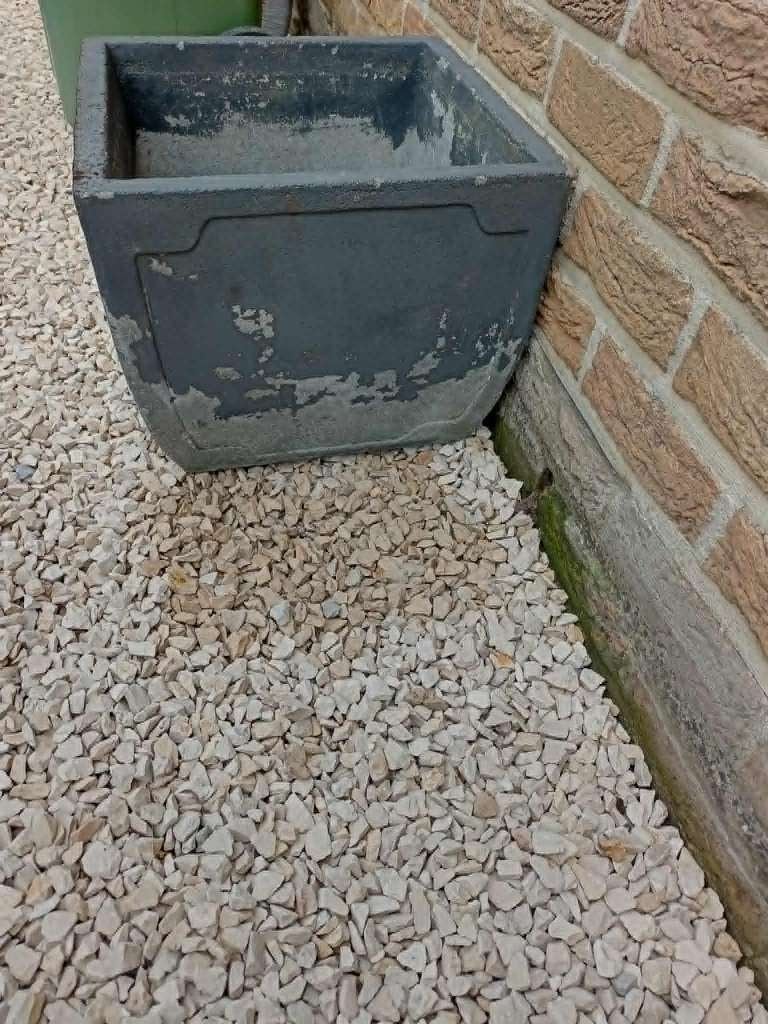betonnen bloempot, Enlèvement, Utilisé