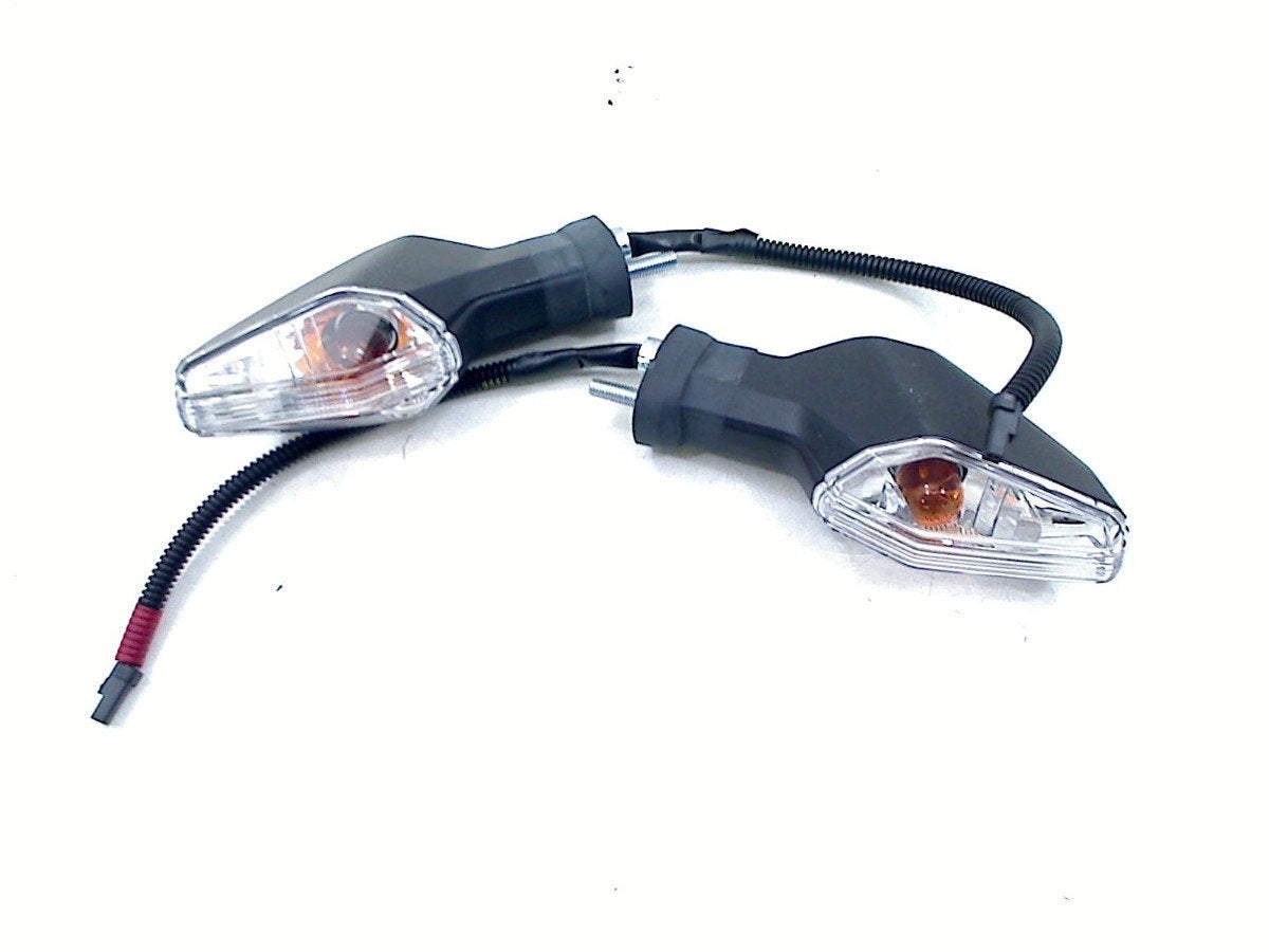 KNIPPERLICHT Suzuki GSX-8S (01-2023/-), Dhr. S. di Majo, Gebruikt, Info@cama-motorparts.nl, P.J. Troelstraweg 8 8
3144 CX  MAASSLUIS, NL