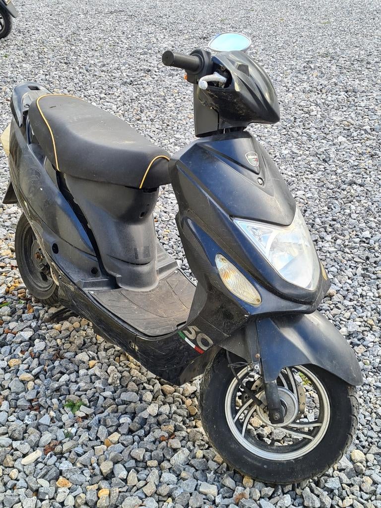 Trottinette 50cc 4 temps toutes pièces disponibles séparémen, Enlèvement ou Envoi