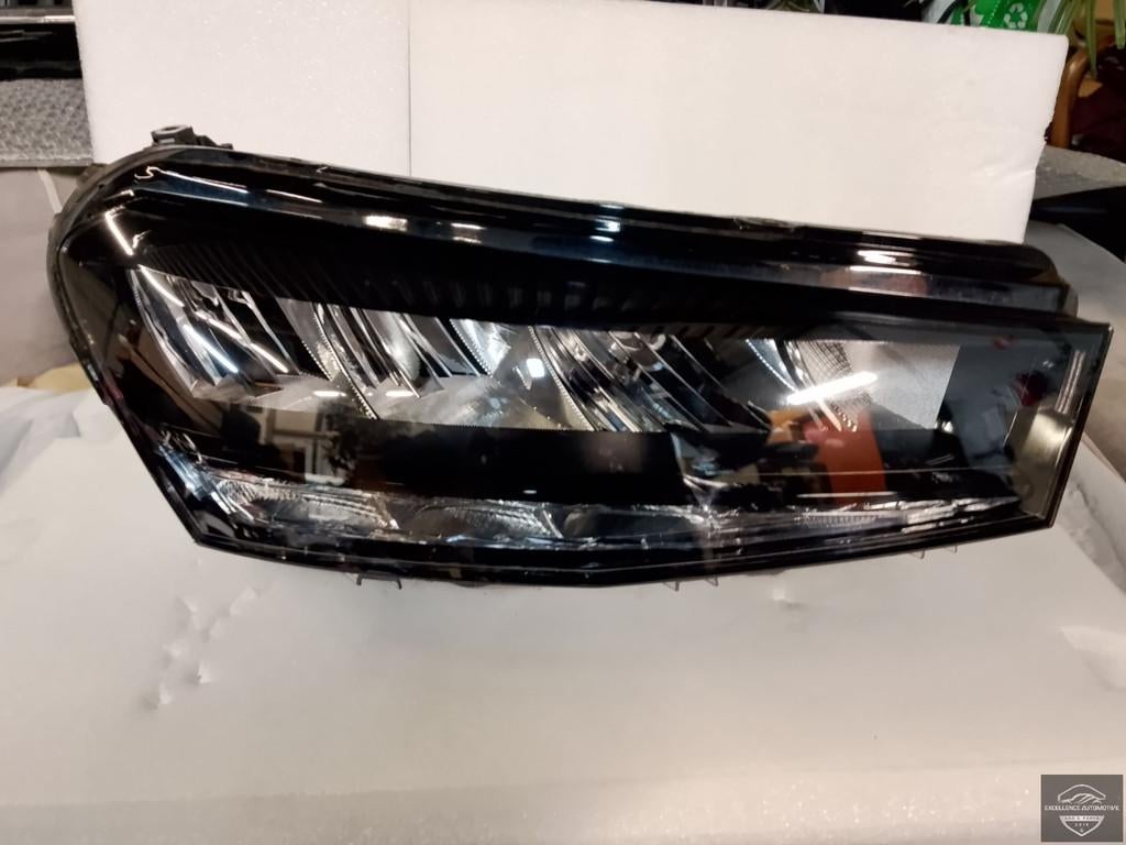 Skoda Fabia 4 6VA 2022+ LED Koplamp Rechts 6VB941016, Auto-onderdelen, Tr. Vaclava Klementa 869
293 01  Mlada Boleslav, CZ, Skoda