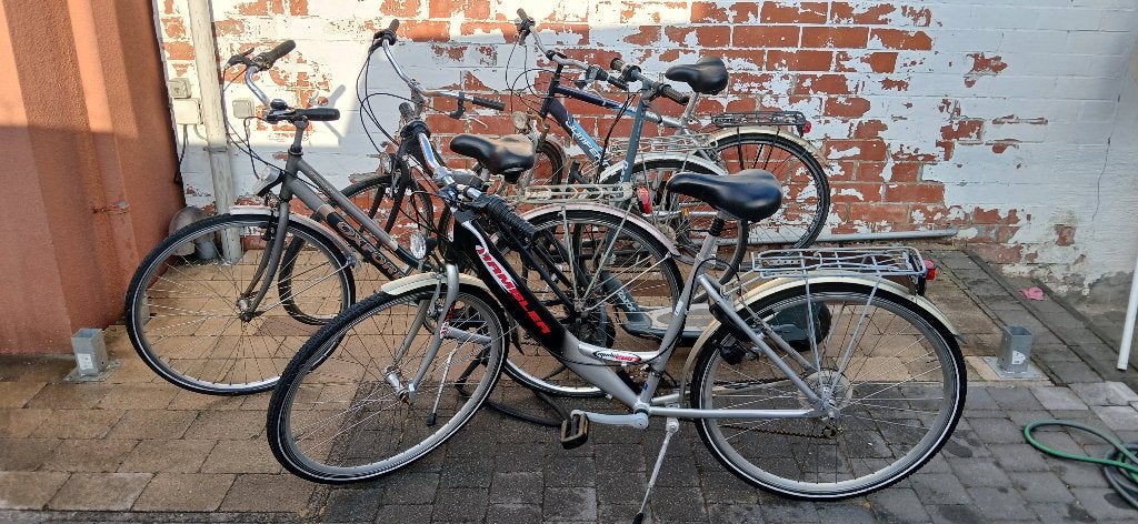 4 fietsen + elektrische step, Fietsen en Brommers, Ophalen, Gebruikt, Overige typen, Overige merken