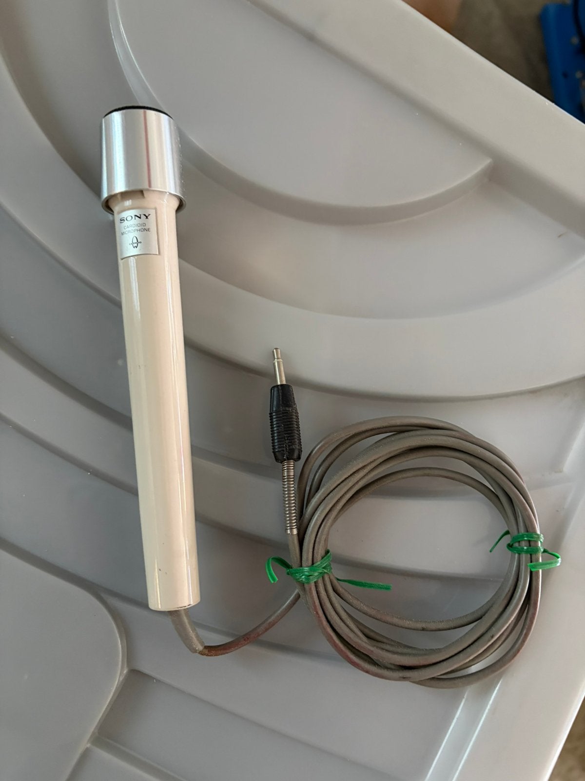 Microphone Vintage SONY F-98 Cardioid (Années 70), Musique & Instruments, Microphones, Enlèvement ou Envoi, Comme neuf