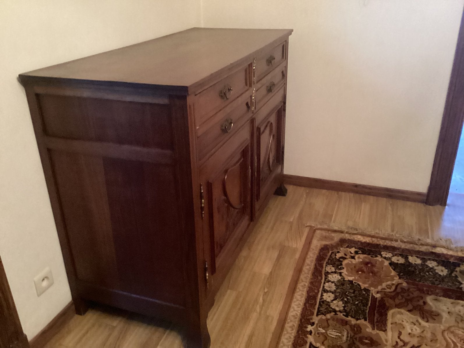 Armoire en chêne, Enlèvement