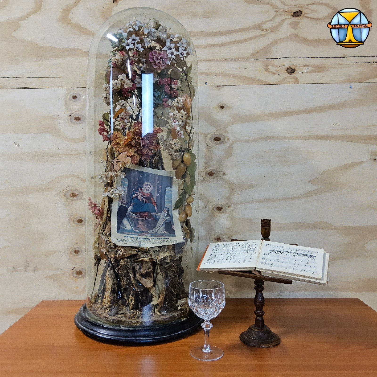 Zeer grote Antieke stolp met bloemen Katholieke Maria (H73cm, 25 cm, Met plateau, Ophalen of Verzenden, Zo goed als nieuw