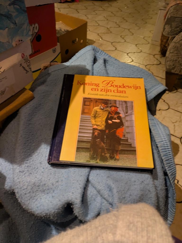 Koning Boudewijn en zijn clan, Verzamelen, Ophalen of Verzenden, Zo goed als nieuw, Tijdschrift of Boek