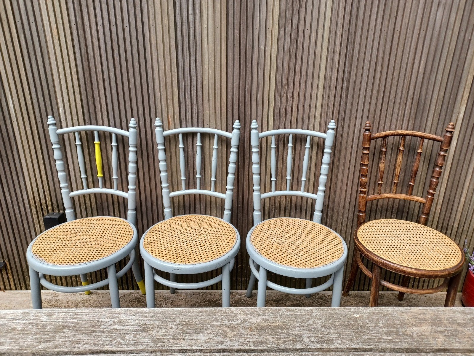 4 stoelen Thonet stijl, Ophalen