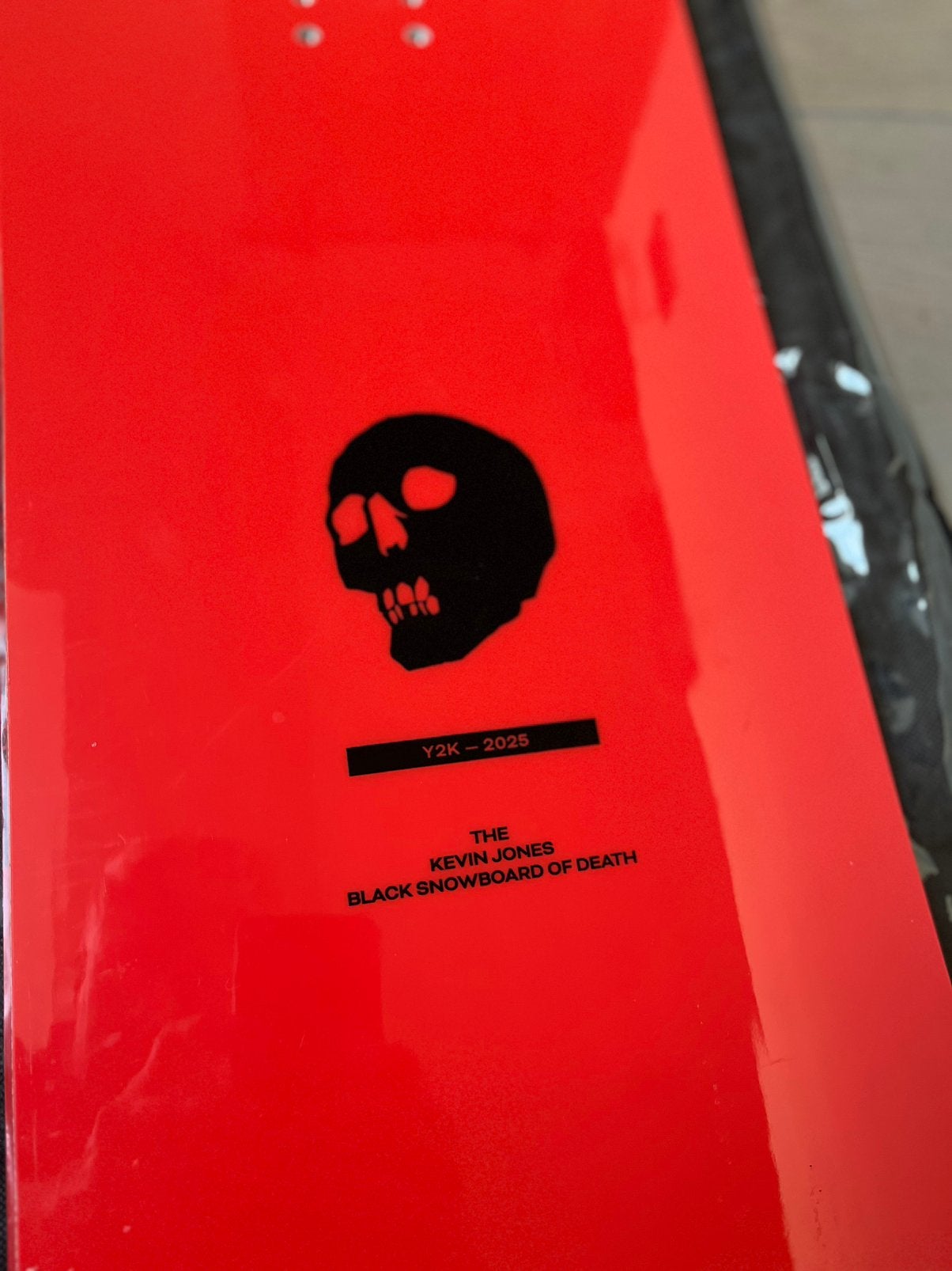 CAPITA - kevin jones black snowboard of death, Sports & Fitness, Enlèvement, Comme neuf, Planche