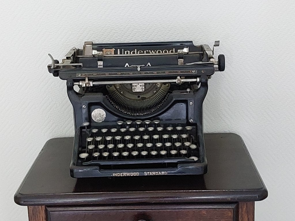 Antieke typmachine Underwood, Enlèvement