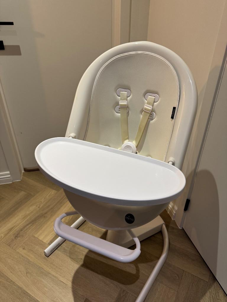 Eetstoel MIMA MOON, Enfants & Bébés, Chaises pour enfants, Utilisé, Chaise évolutive, Coulissant, Plateau amovible, Ceinture(s)