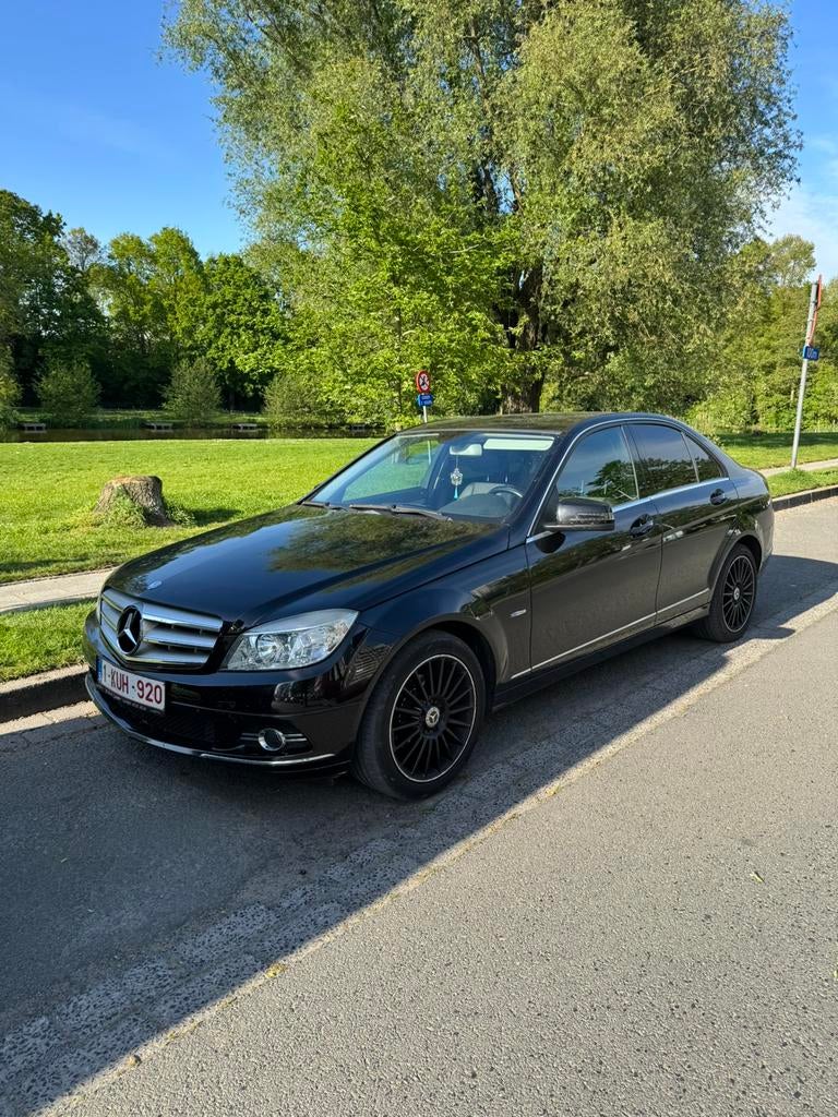 Mercedes-Benz-C200, Auto's, 100 kW, Euro 5, Achterwielaandrijving, Zwart