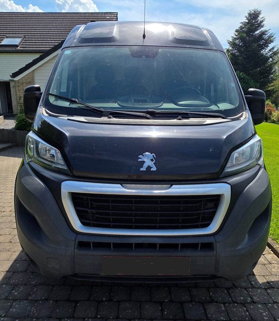 Peugeot Boxer bestelwagen te koop L2H2 130 cv Pack 335, Voorwielaandrijving, 4 deurs, Stof, 4 cilinders