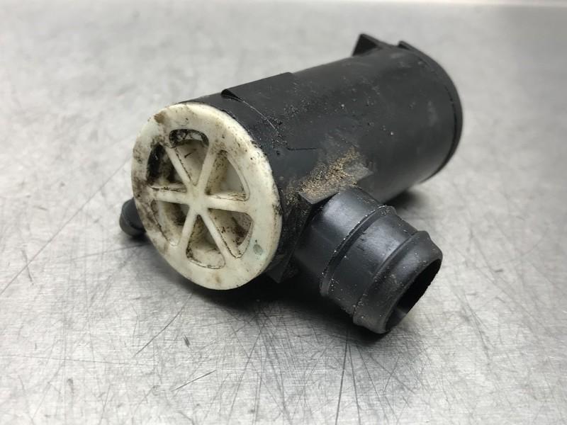 RUITENSPROEIERPOMP ACHTER Kia Sportage (SL), Gebruikt, Kia