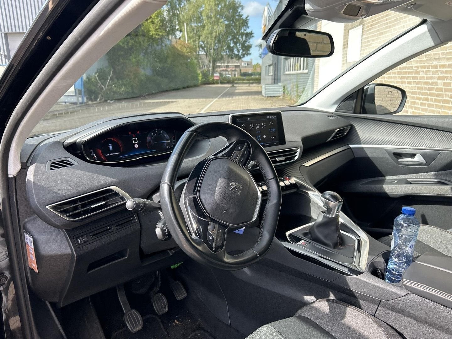 Peugeot 3008 1.2 PureTech AGC Allure | Climate | PDC | Cruis, Zwart, Handgeschakeld, 119 g/km, SUV of Terreinwagen