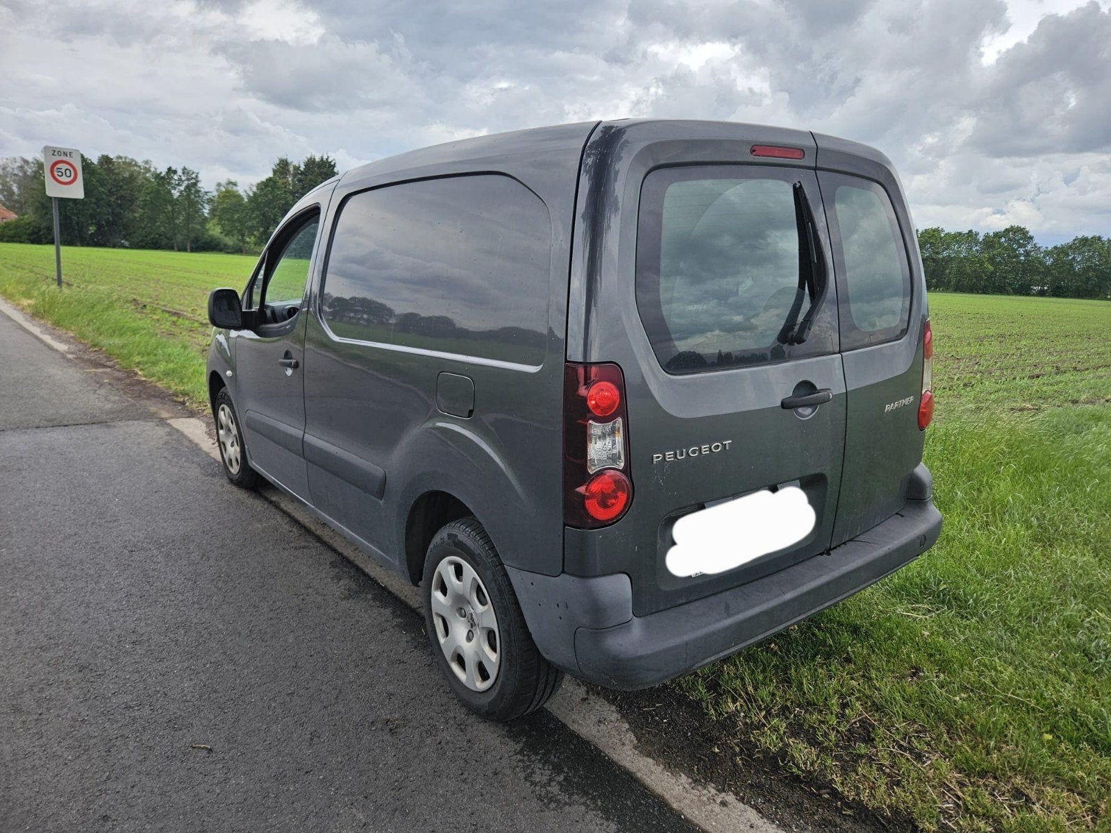 Peugeot Partner 1.6 HDi lichte vracht – 2015, Auto's, Voorwielaandrijving, Euro 5, Stof, 1280 kg