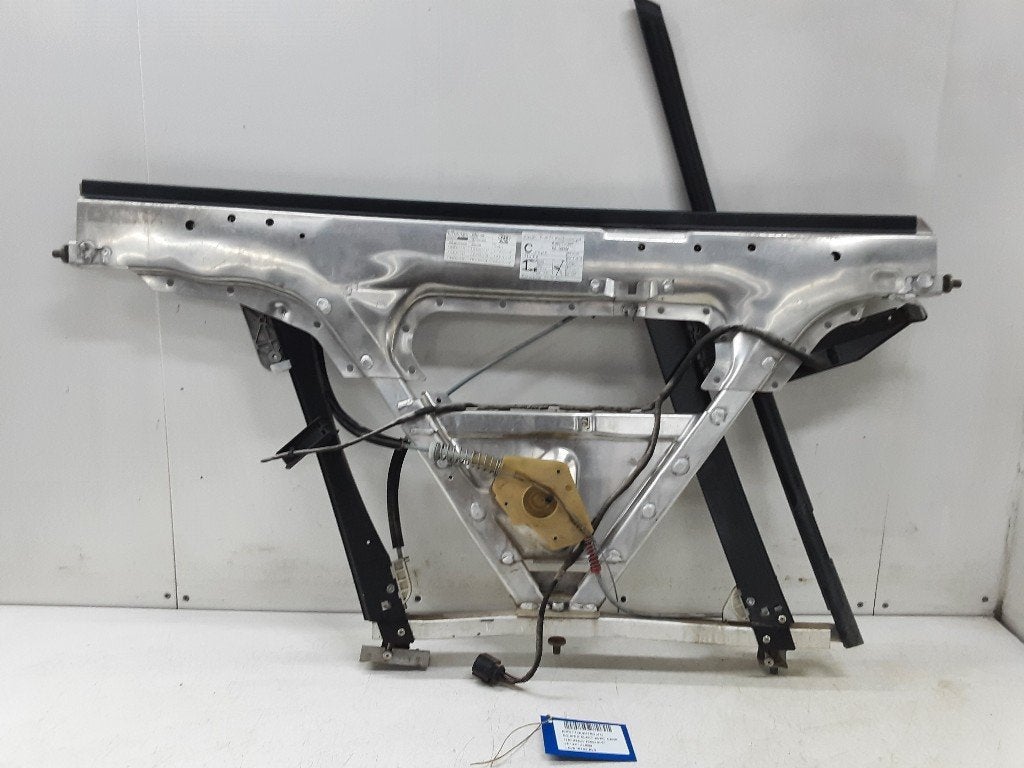 VITRE MECANISME AVANT GAUCHE Audi TT (8N3) (8N8837729B), Mevr. I. Hauben, Audi, Utilisé, Rue de l'Espoir 34 34
4030  GRIVEGNÉE, BE