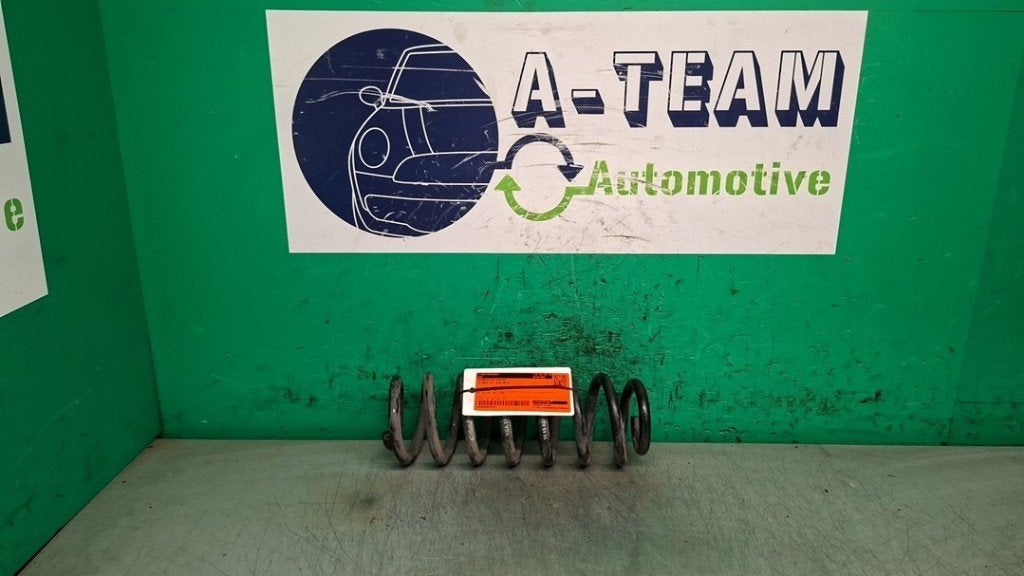 RESSORT DE SUSPENSION ARRIERE Volkswagen Golf VII (AUA), Autos : Pièces & Accessoires, Utilisé, Volkswagen
