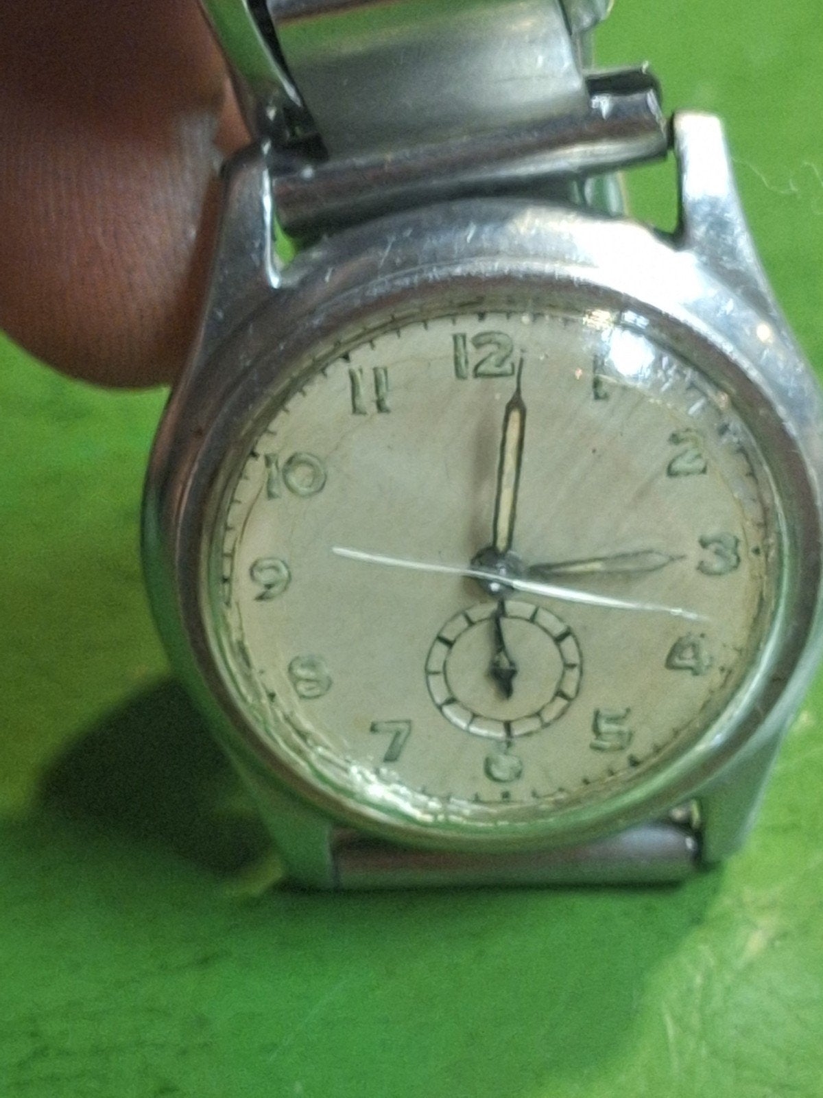 ww2 montre juvenia hermétique annee 40 a restaurer, Enlèvement ou Envoi