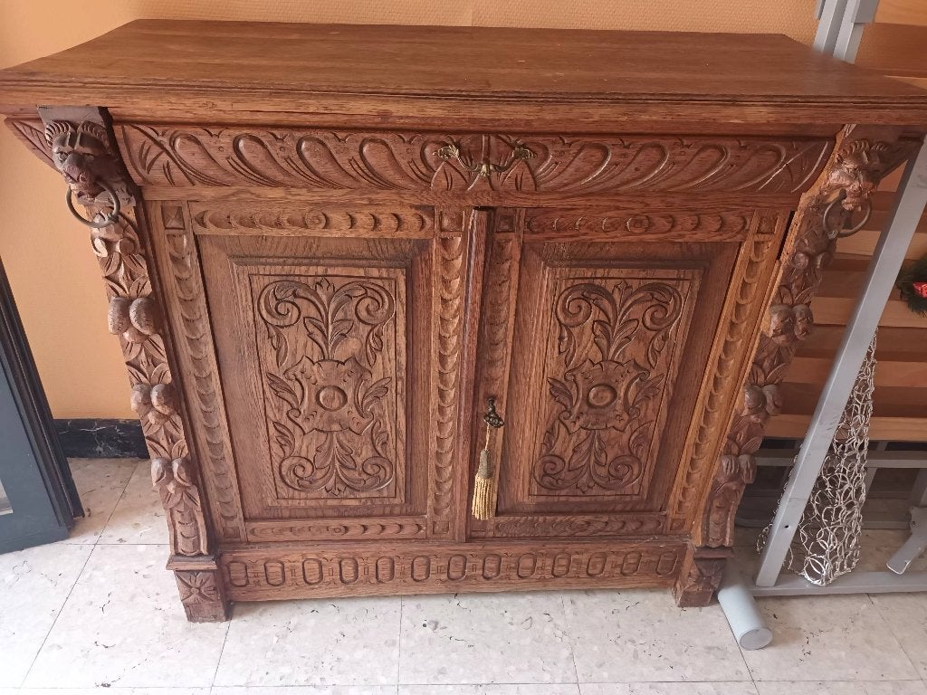 Antieke massief houten meubels in neo/renaissancestijl, Antiek en Kunst, Ophalen