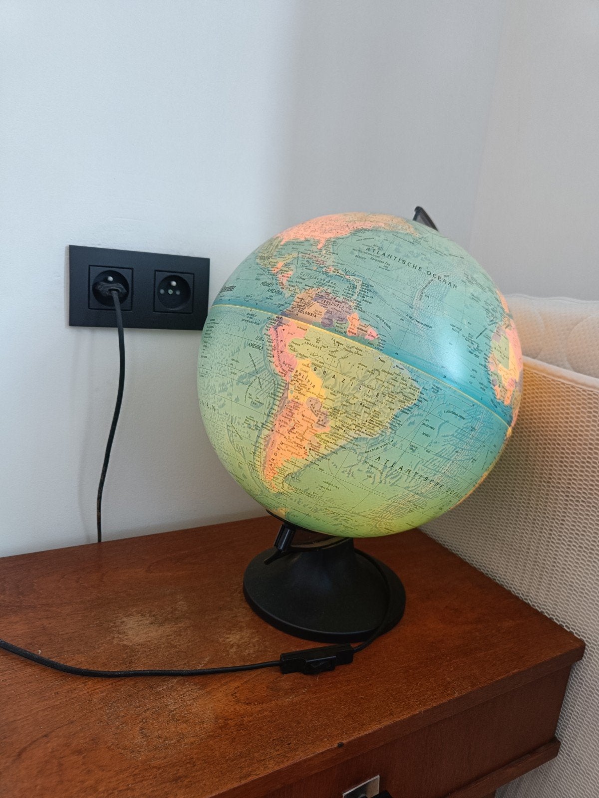 lamp wereldbol, Ophalen