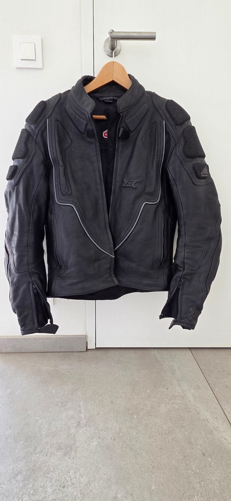 Zwart lederen motorvest Hein Gericke maat 54 perfecte staat, Motoren, Kleding | Motorkleding, Ophalen of Verzenden