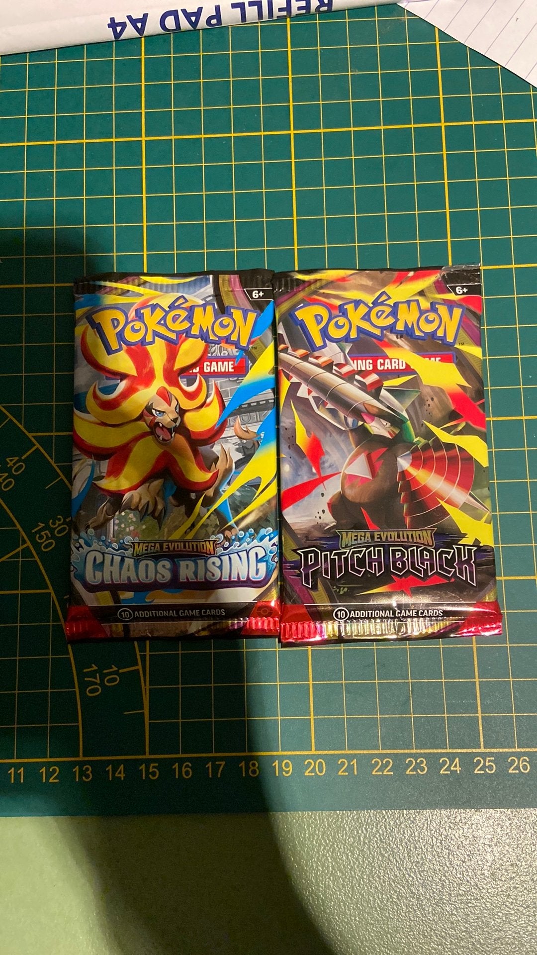 Pokemon pack-chaos rising-pitch black, Ophalen, Zo goed als nieuw