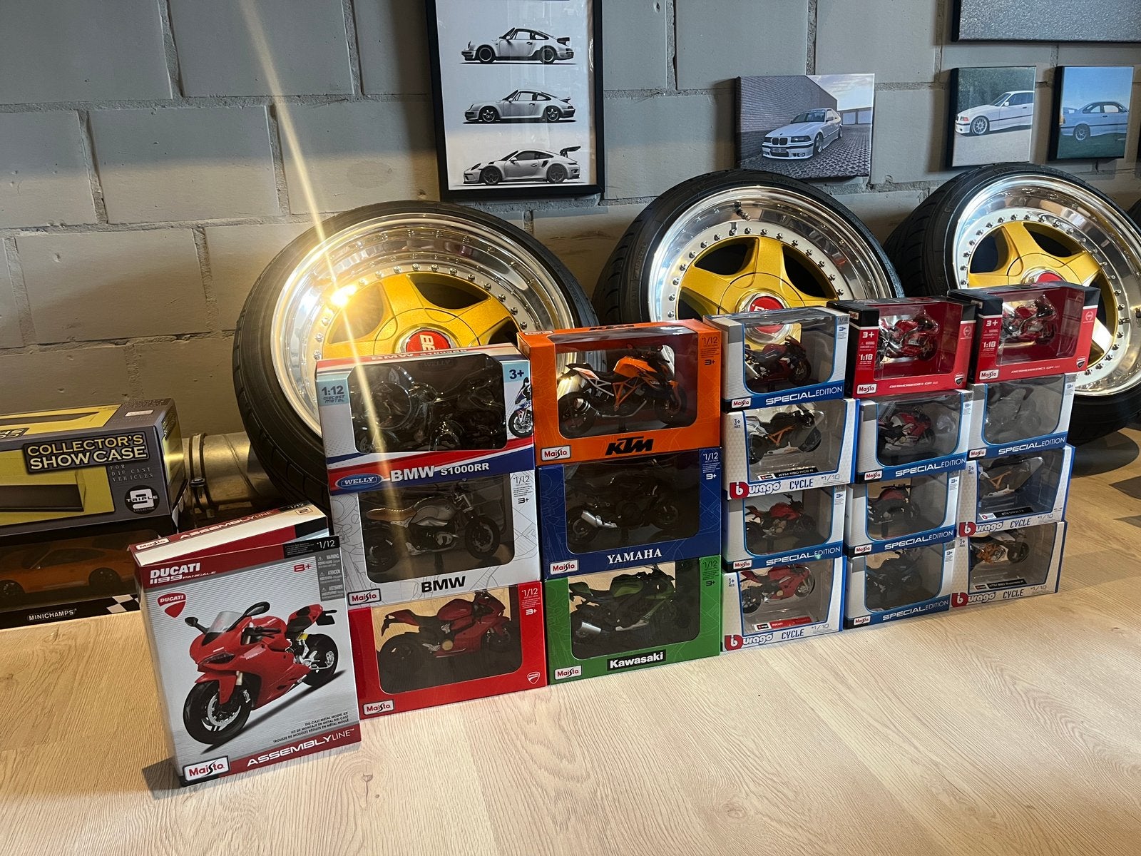 Collectie 1/18 en 1/12 motoren. (19 stuks), Ophalen, Zo goed als nieuw