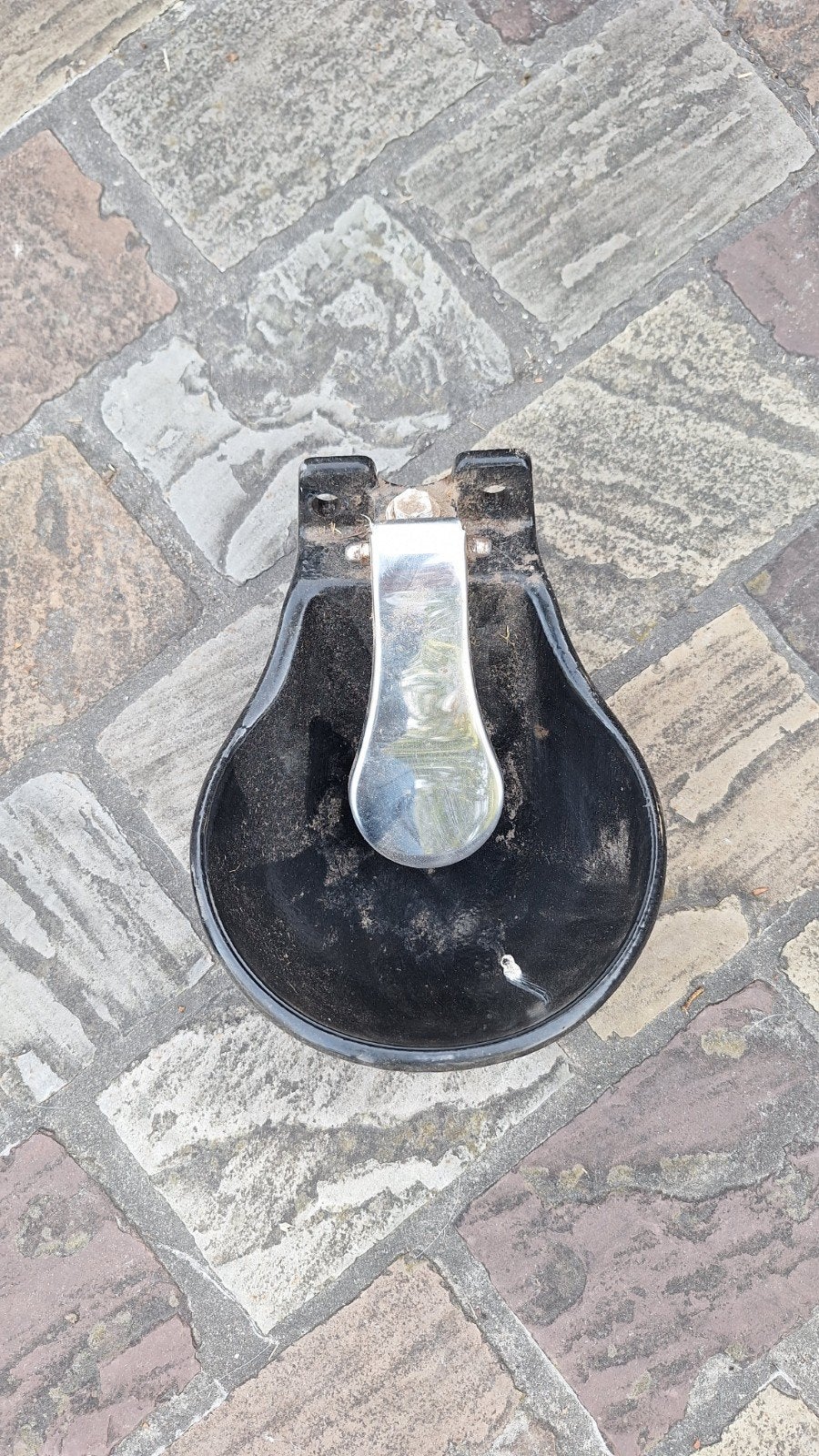 2 automatische drinkbakken, Ophalen