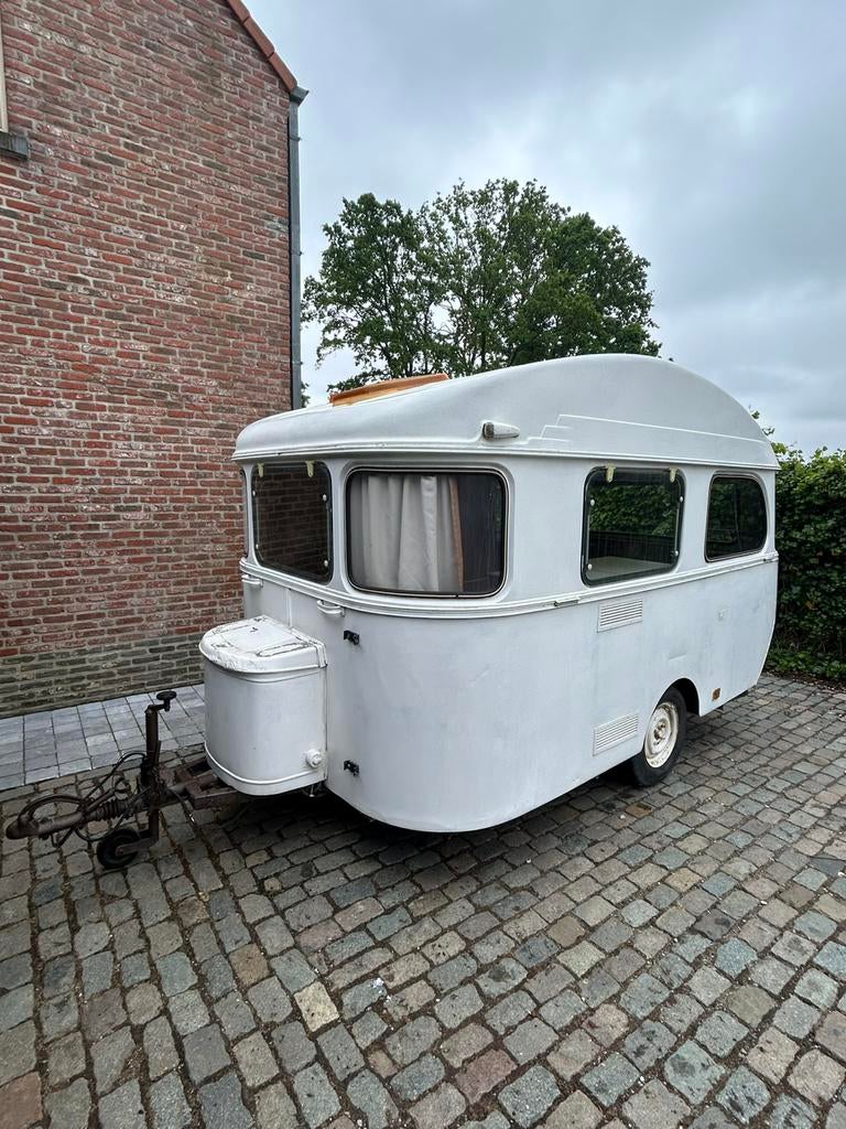 Caravan Constructam Condor | Vintage caravan onder 750kg, Caravans en Kamperen, Overige merken, Openslaande ramen, Omvormbare zithoek