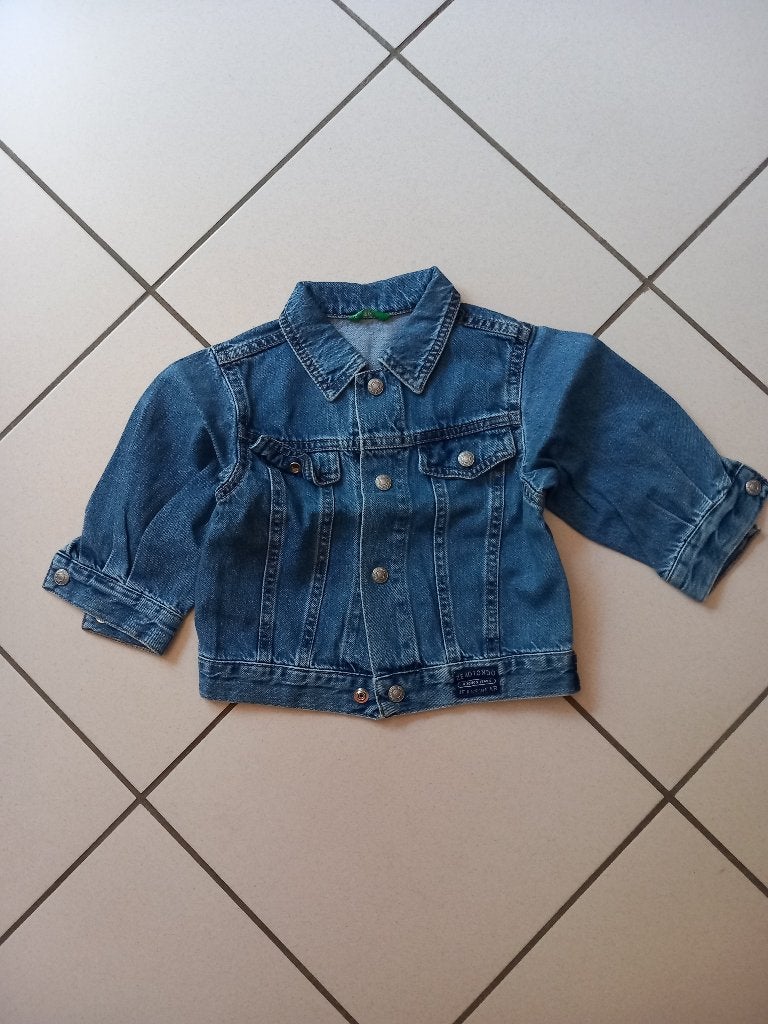 BENETTON - veste jeans bleu - taille 74 cms, Enfants & Bébés, Garçon ou Fille, Pull ou Veste, Comme neuf, Benetton