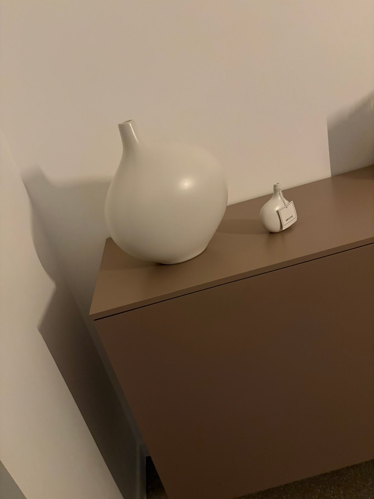 Keramiek vaas modern nieuw 2 stuks, Huis en Inrichting, Ophalen, Nieuw