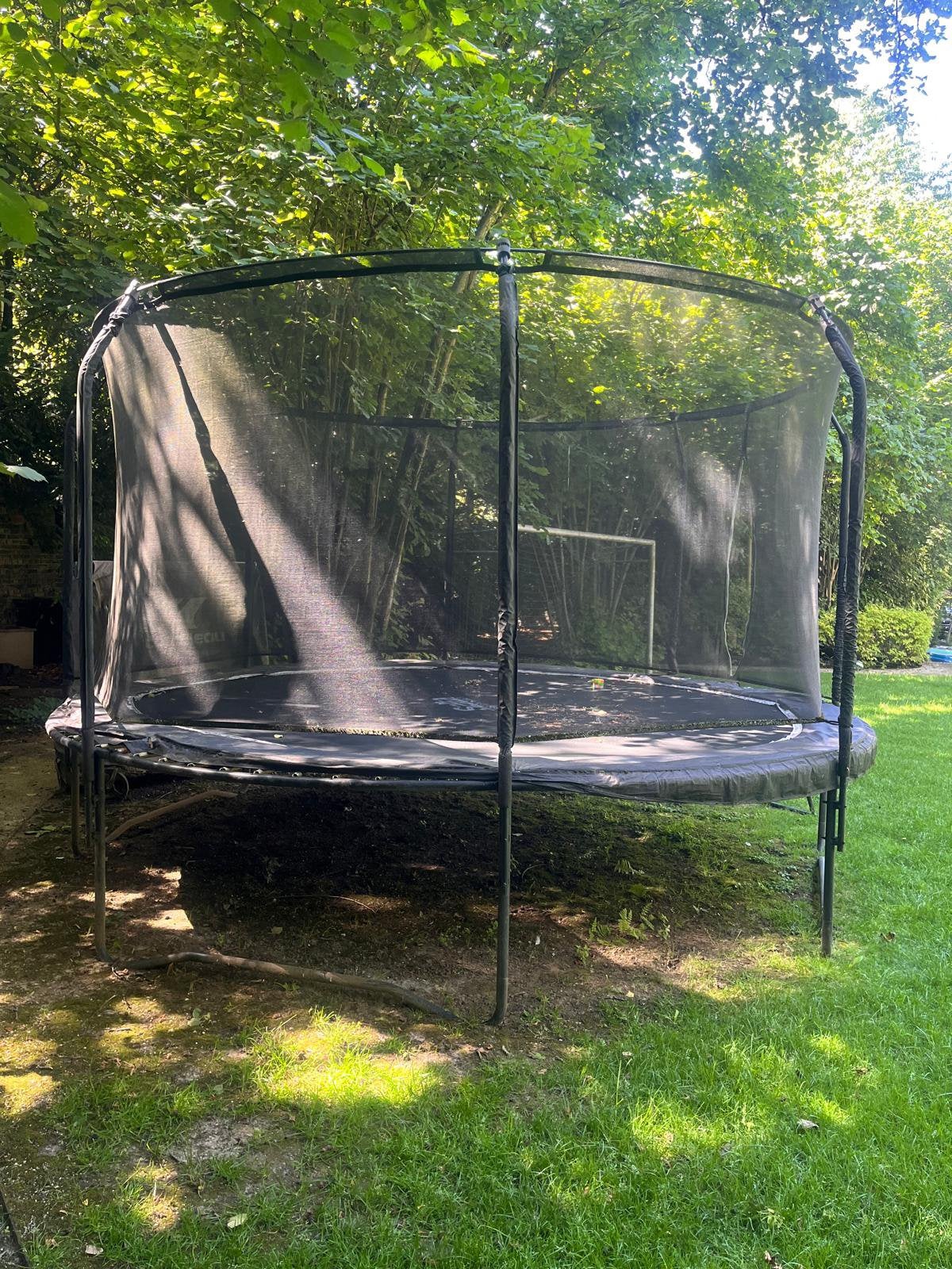Trampoline Salta, Depot cosy, Rue osseghem 86, Contact@depotcosy.be, Enlèvement