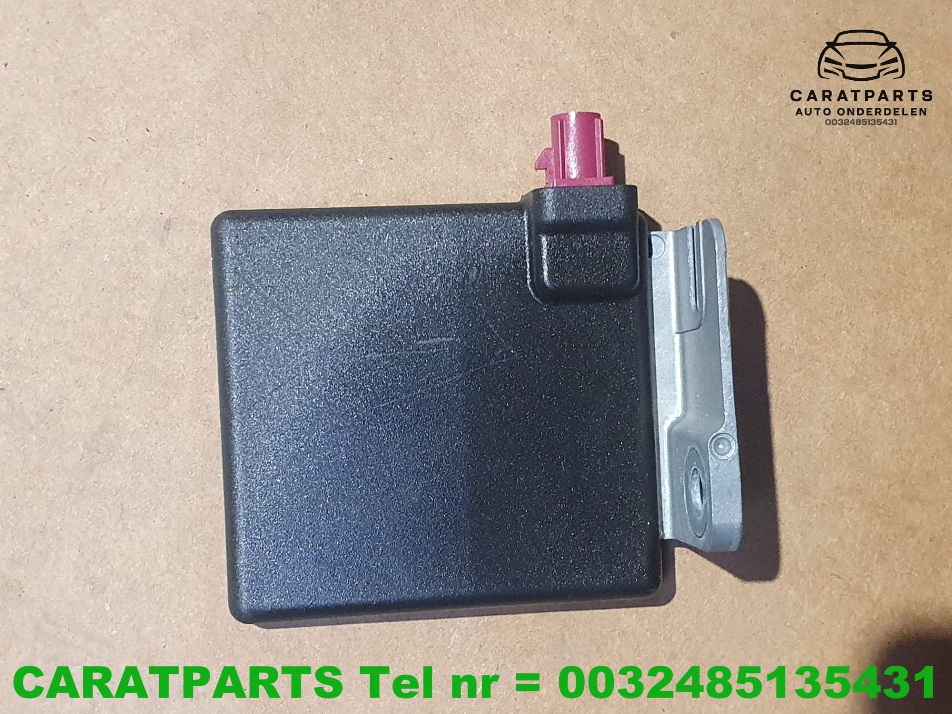 3G9035534 Antenne GSM Touareg ID.7 Tiguan Passat ID.5 ..., AUDI AG, Auto-Union-Strasse 1
85045  Ingolstadt, DE, Utilisé, Kundenbetreuung@audi.de